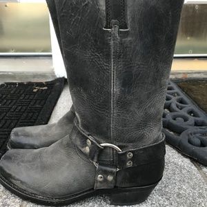 Great Condition Women's Mid-Calf Frye Boots